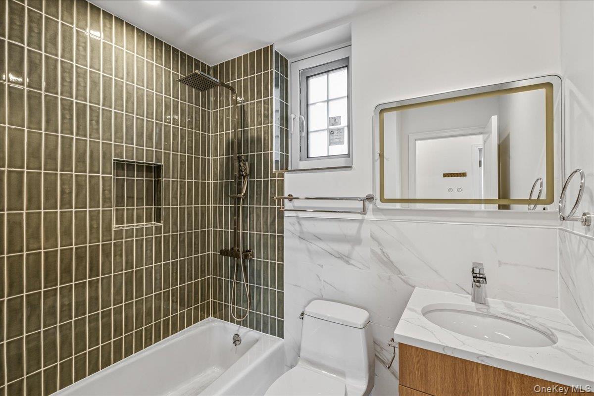 #14 photo, 150-29 Hawtree Street, クイーンズ区 Ozone Park , NY 11417