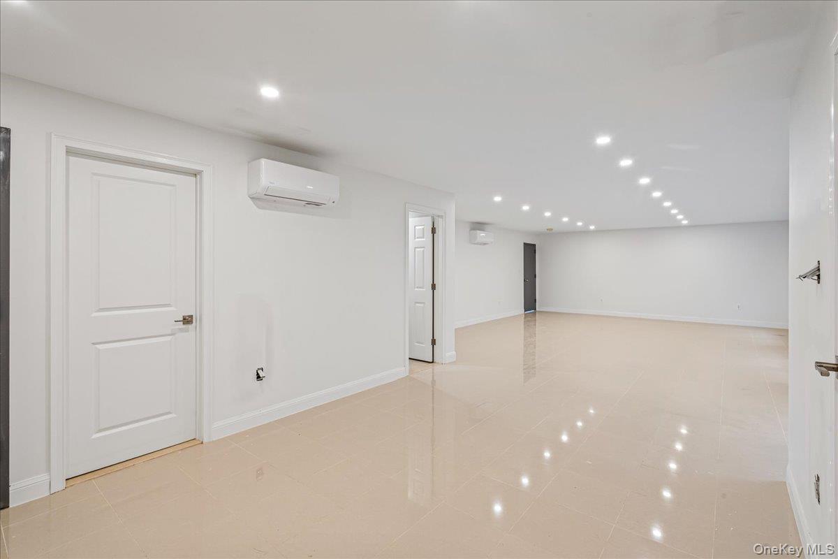 #16 photo, 150-29 Hawtree Street, クイーンズ区 Ozone Park , NY 11417