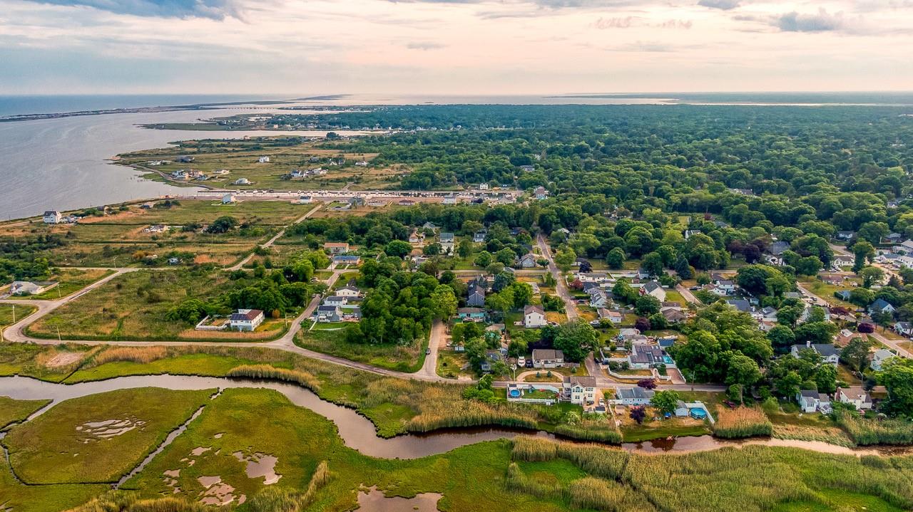 #12 photo, 63 Washington Avenue, サフォーク郡 Mastic Beach , NY 11951