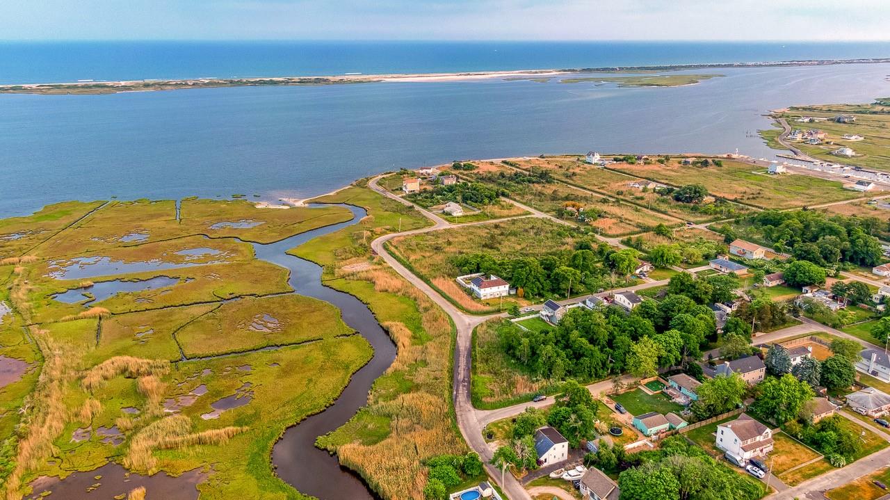 #15 photo, 63 Washington Avenue, サフォーク郡 Mastic Beach , NY 11951