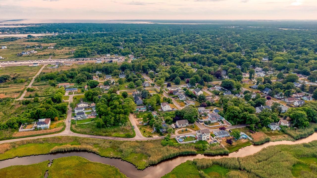 #17 photo, 63 Washington Avenue, サフォーク郡 Mastic Beach , NY 11951