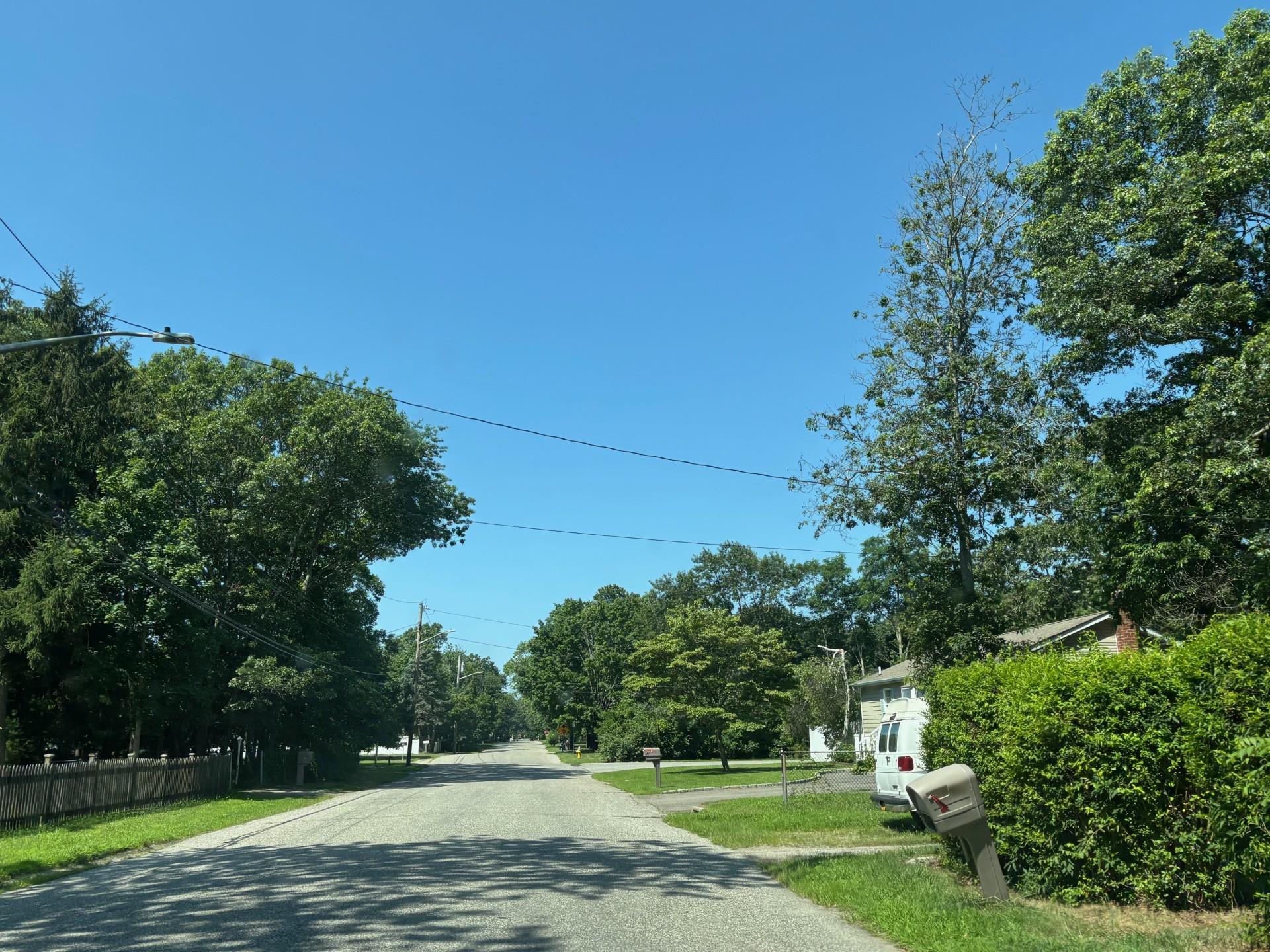 #6 photo, 63 Washington Avenue, サフォーク郡 Mastic Beach , NY 11951