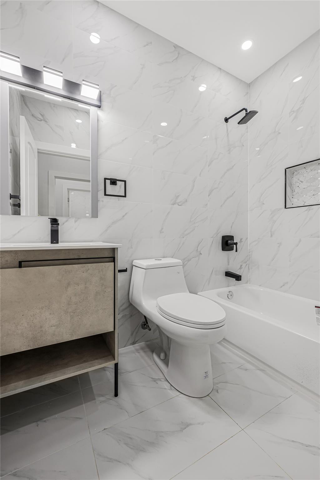 #14 photo, 164 Atkins Avenue, Brooklyn , NY 11208