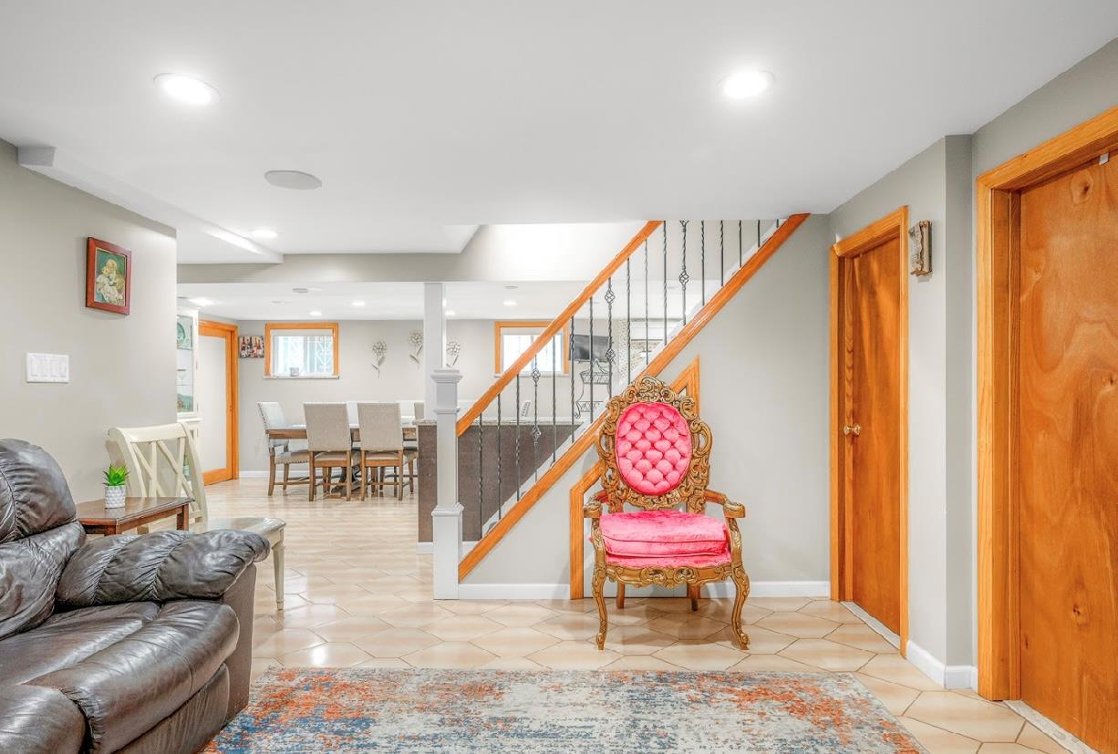 #15 photo, 4818 190th Street, Fresh Meadows , NY 11365