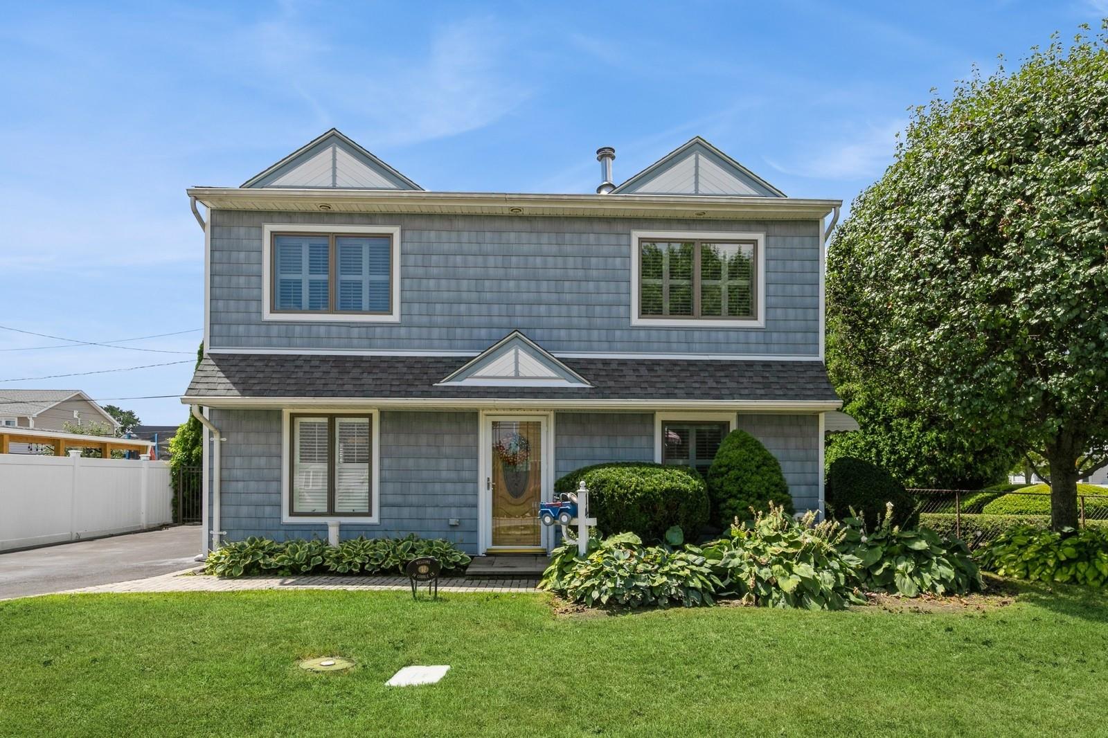 #2 photo, 14 Cobble Lane, 長島 Levittown , NY 11756