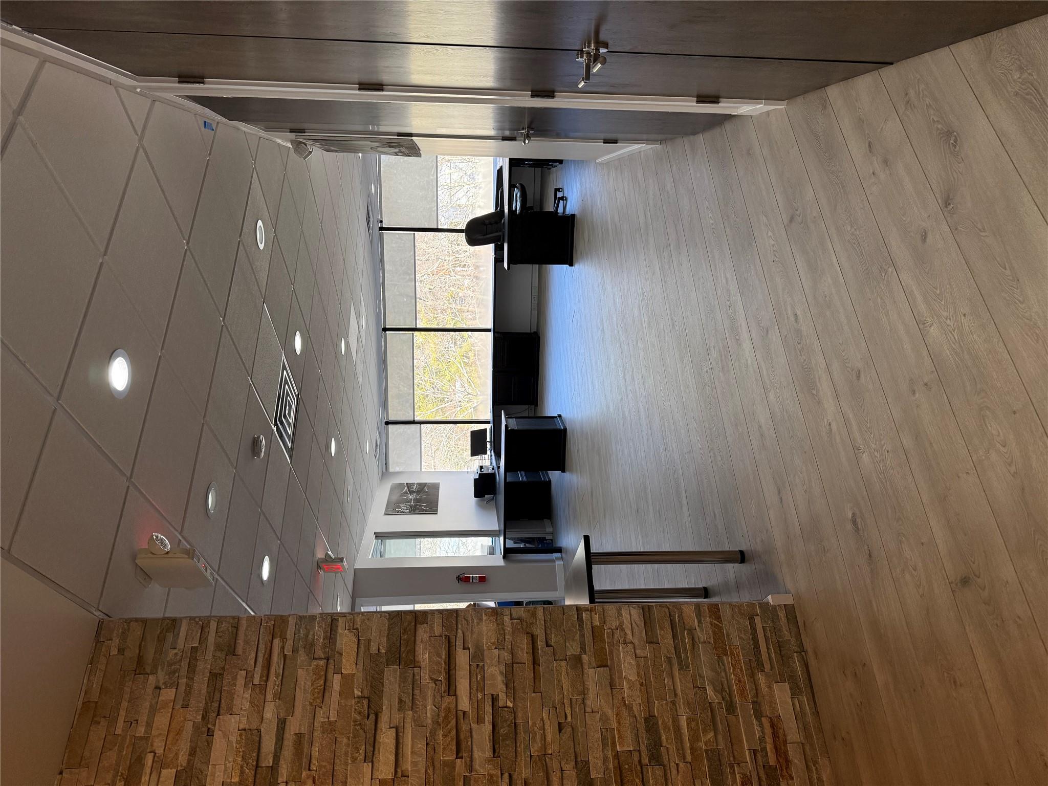 #17 photo, 245 Saw Mill River Road, Hawthorne , NY 10532