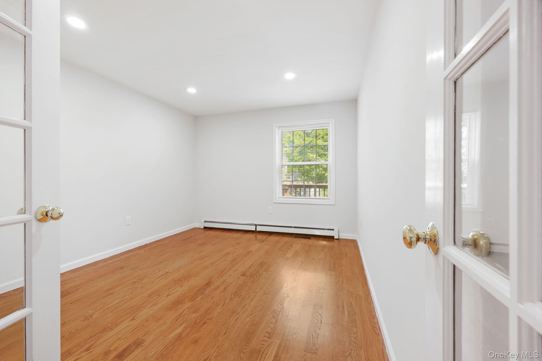 #10 photo, 161 Adelphi Avenue, Harrison , NY 10528