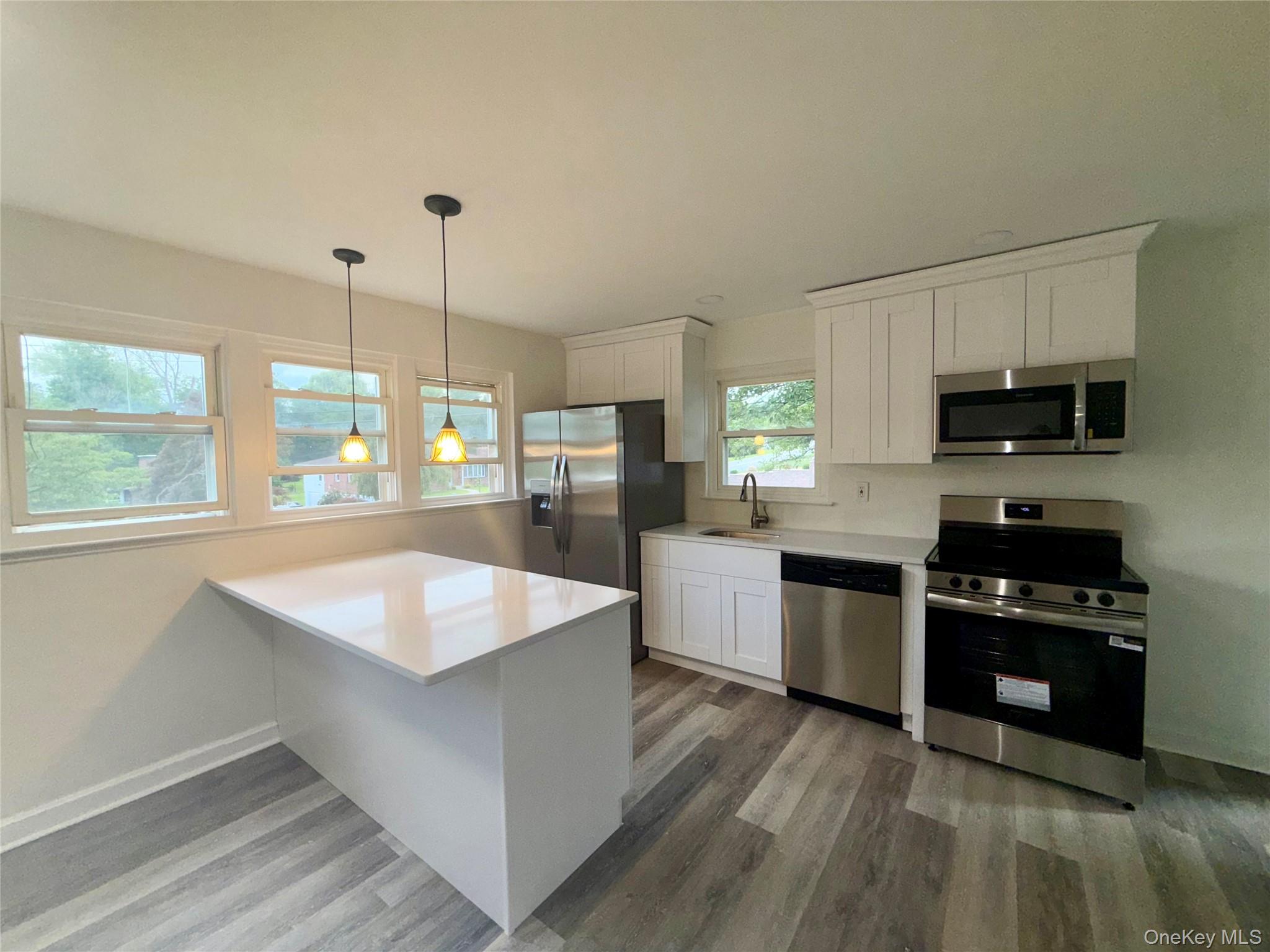 #6 photo, 11 Willow Lane, New Windsor , NY 12553