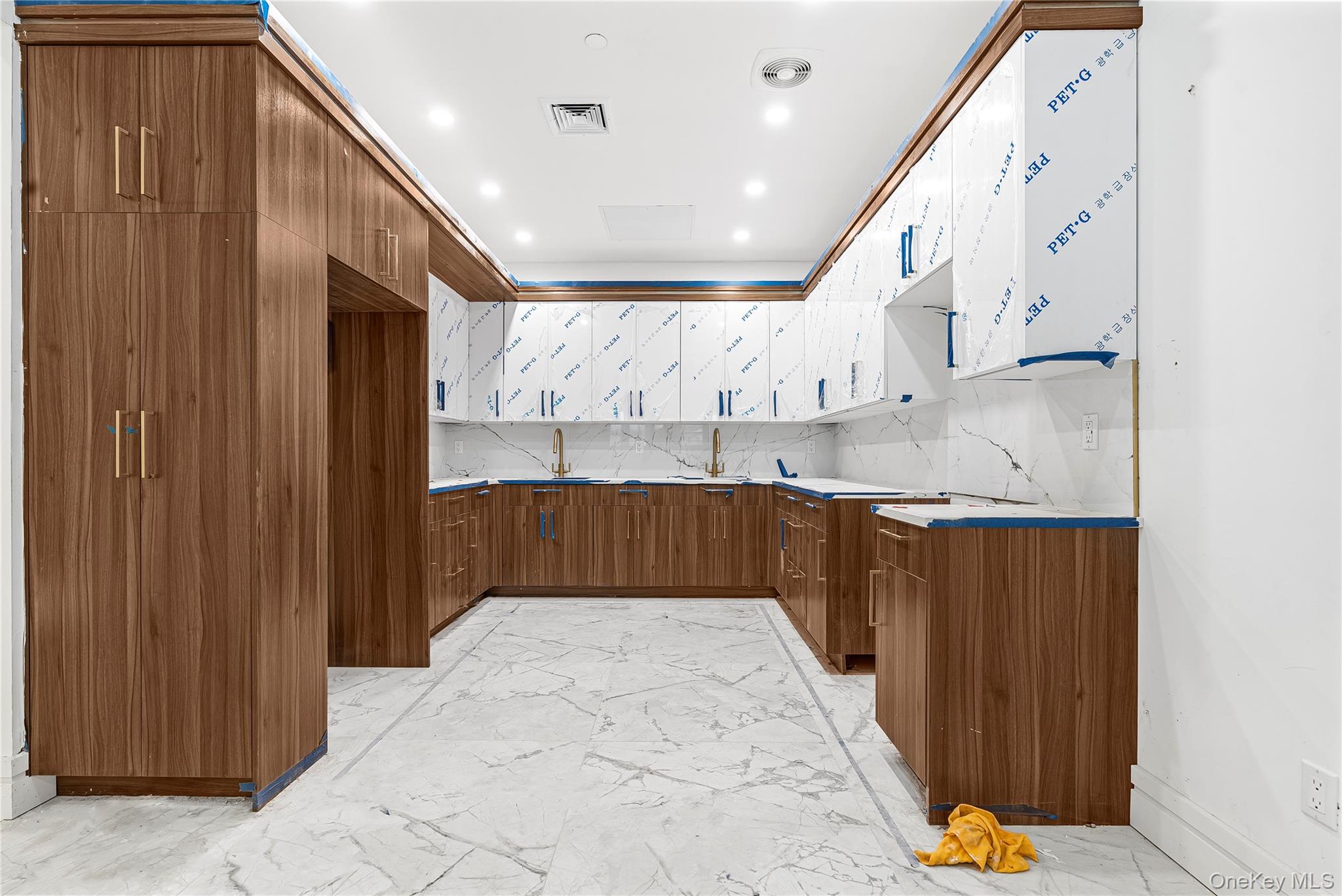 #2 photo, 43 Gerry Street, ブルックリン区 Brooklyn , NY 11206