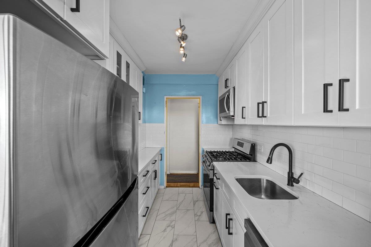 #11 photo, 5500 FIELDSTON Road, North Riverdale , NY 10471