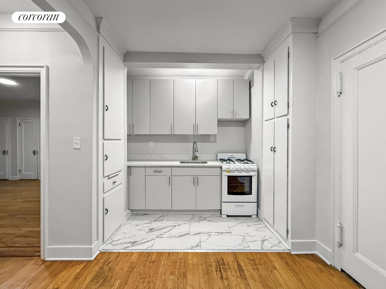 #7 photo, Brooklyn, ブルックリン区 Midwood , NY 11230