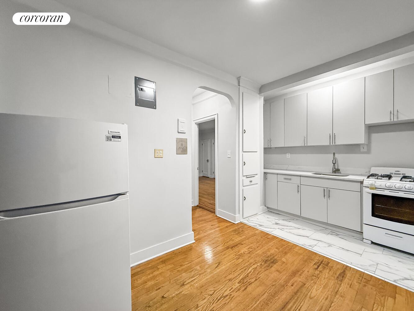 #8 photo, Brooklyn, ブルックリン区 Midwood , NY 11230