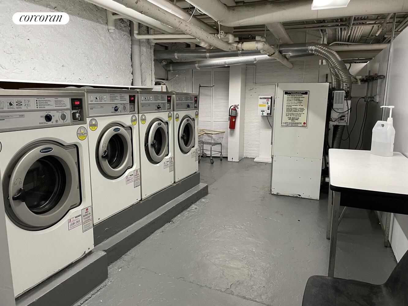 #10 photo, 854 W 181ST Street, マンハッタン Hudson Heights , NY 10033