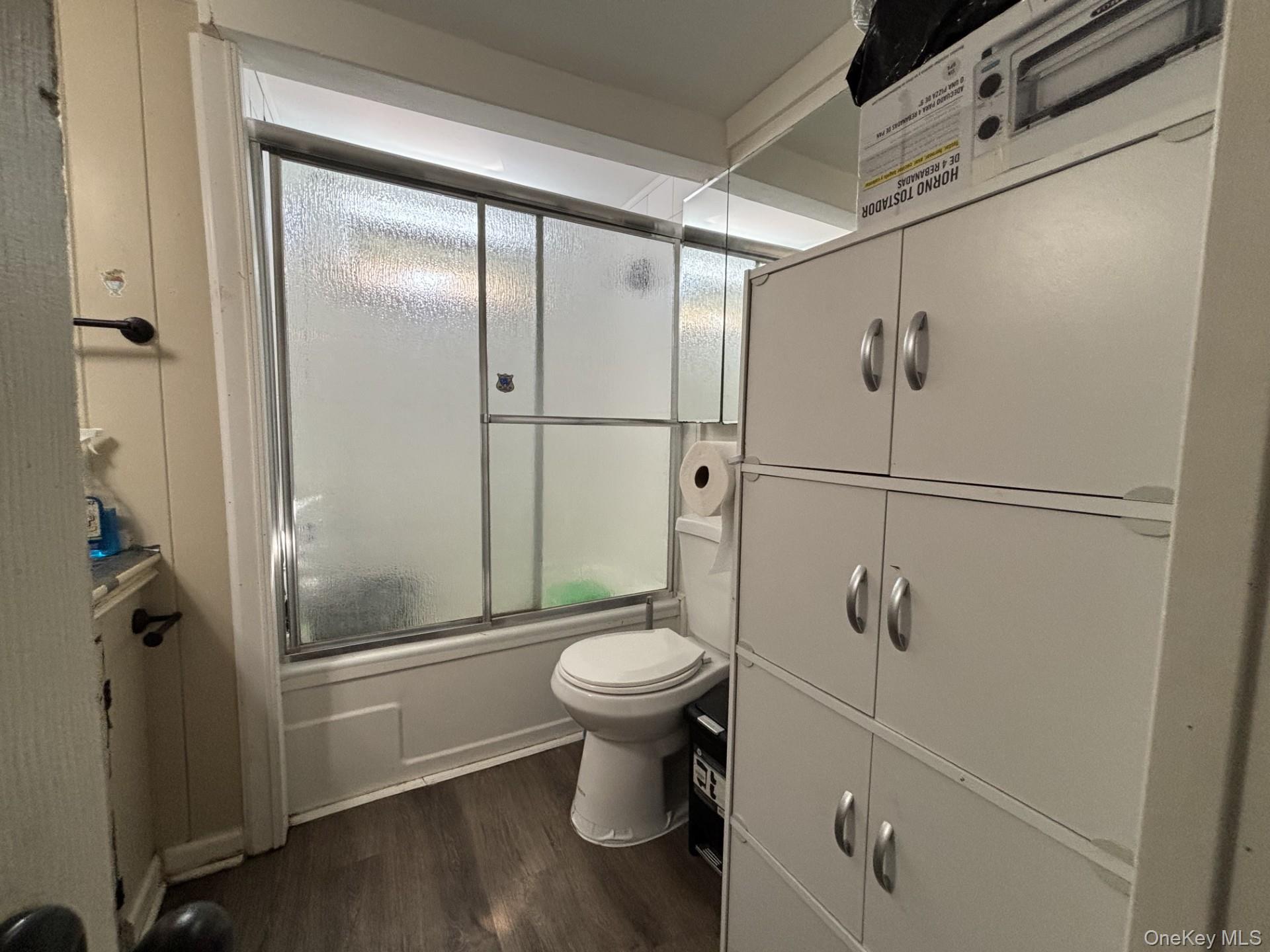 #5 photo, 150 Main Street, Islip , NY 11751