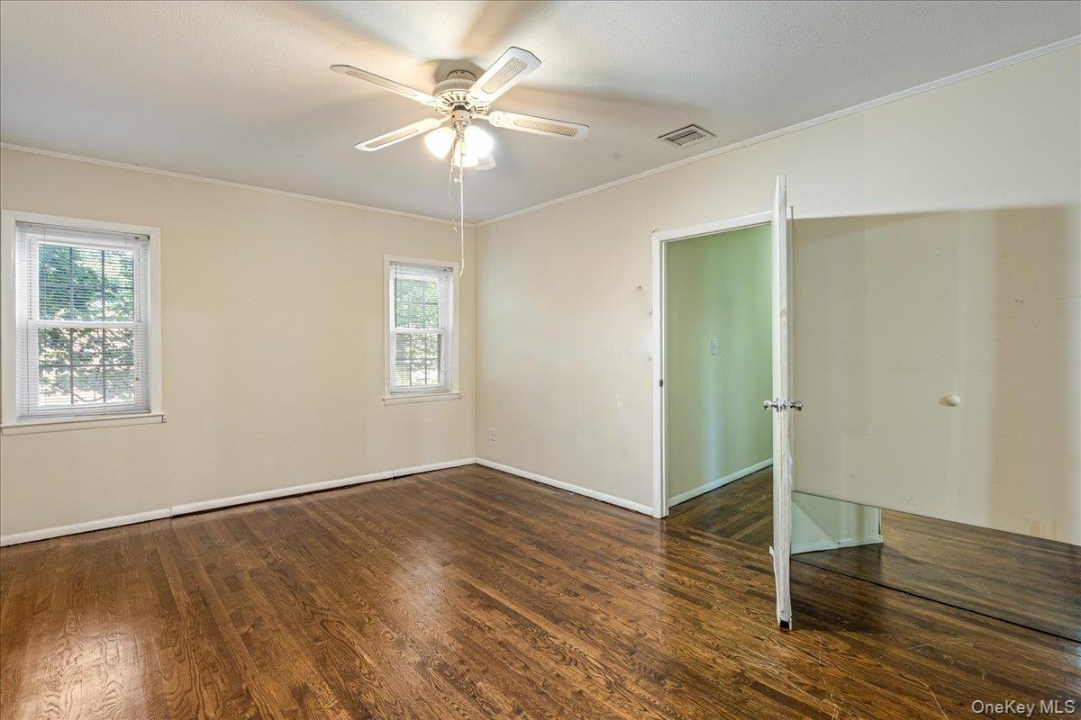 #11 photo, 8702 188th Street, クイーンズ区 Jamaica Estates , NY 11423