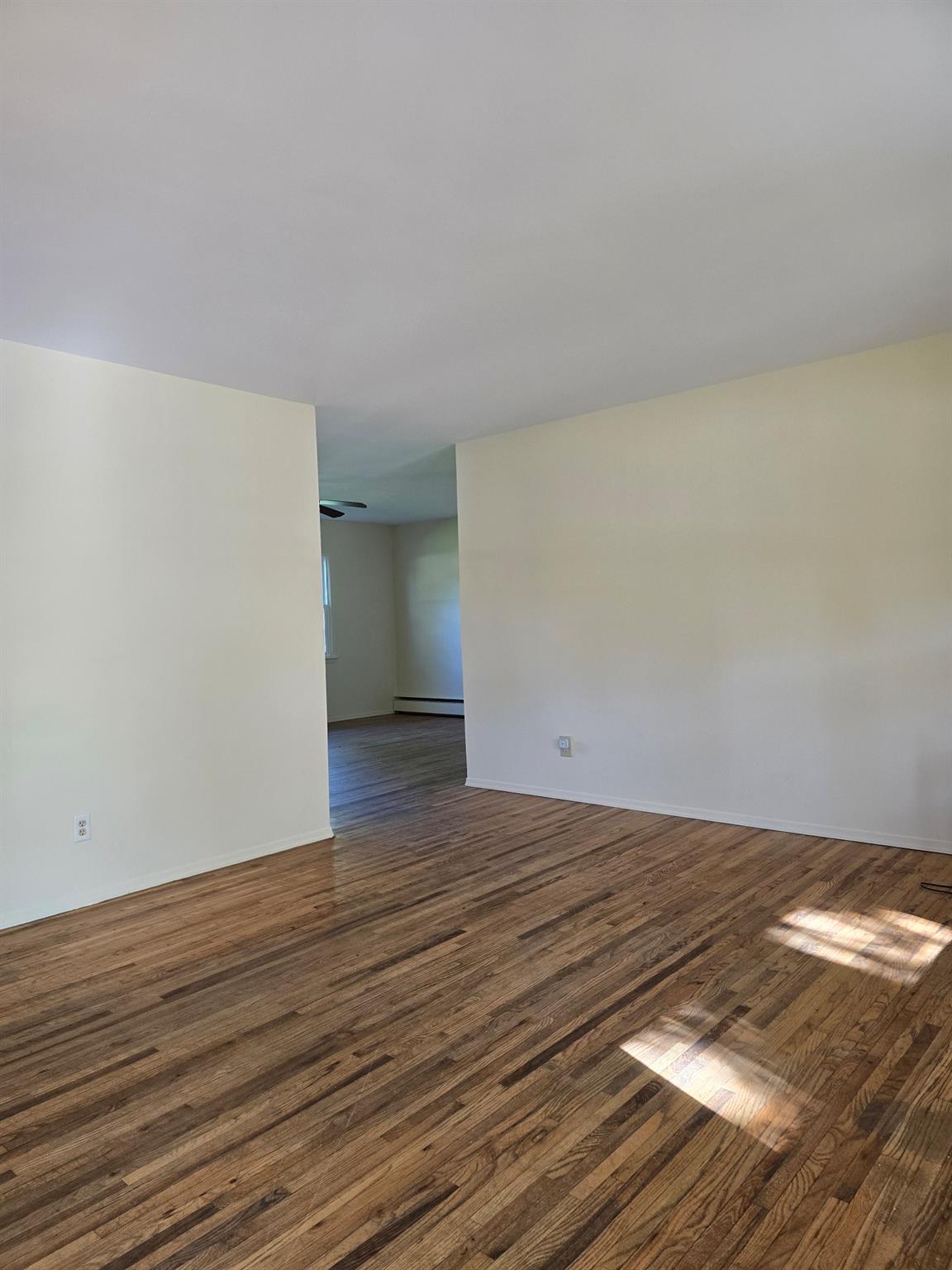 #3 photo, 74 Clifton Place, サフォーク郡 Port Jefferson Station , NY 11776