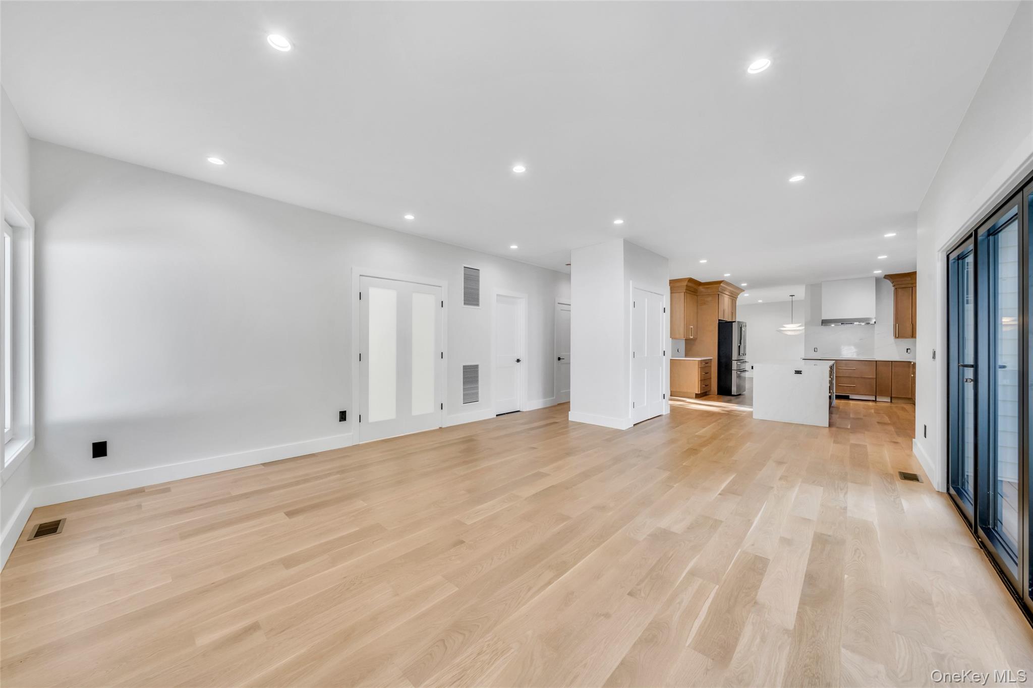 #16 photo, 628 Meadow Road, Smithtown , NY 11754