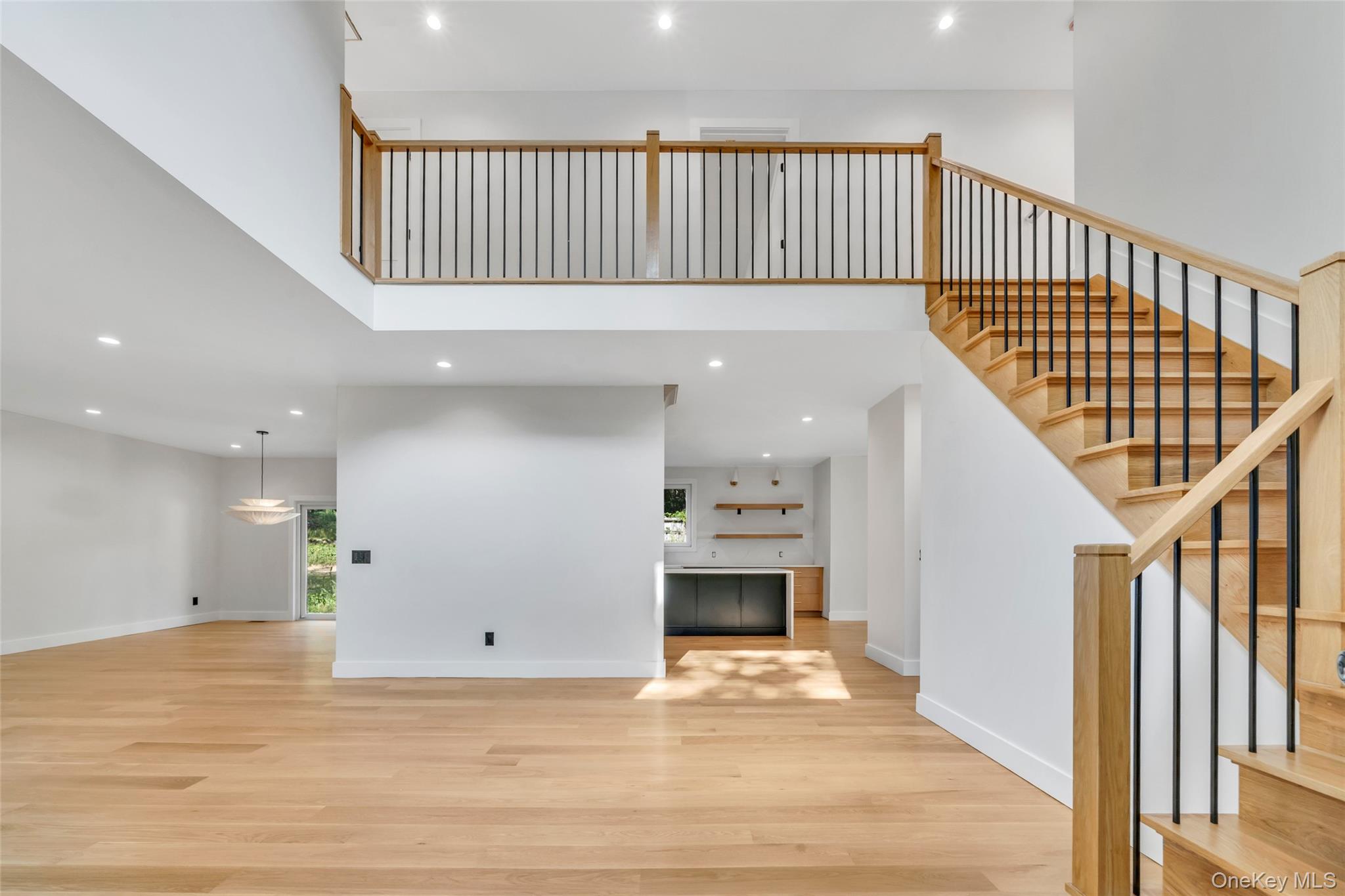 #4 photo, 628 Meadow Road, Smithtown , NY 11754