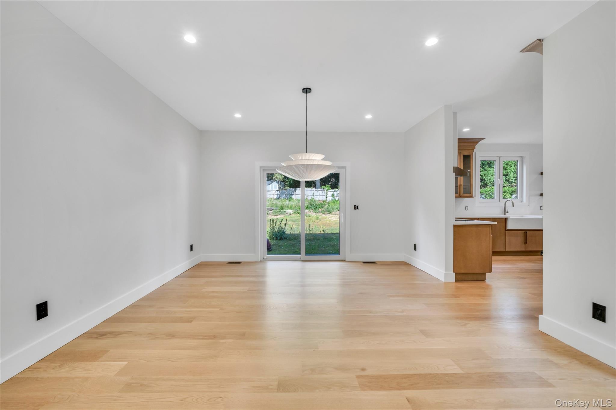 #7 photo, 628 Meadow Road, Smithtown , NY 11754