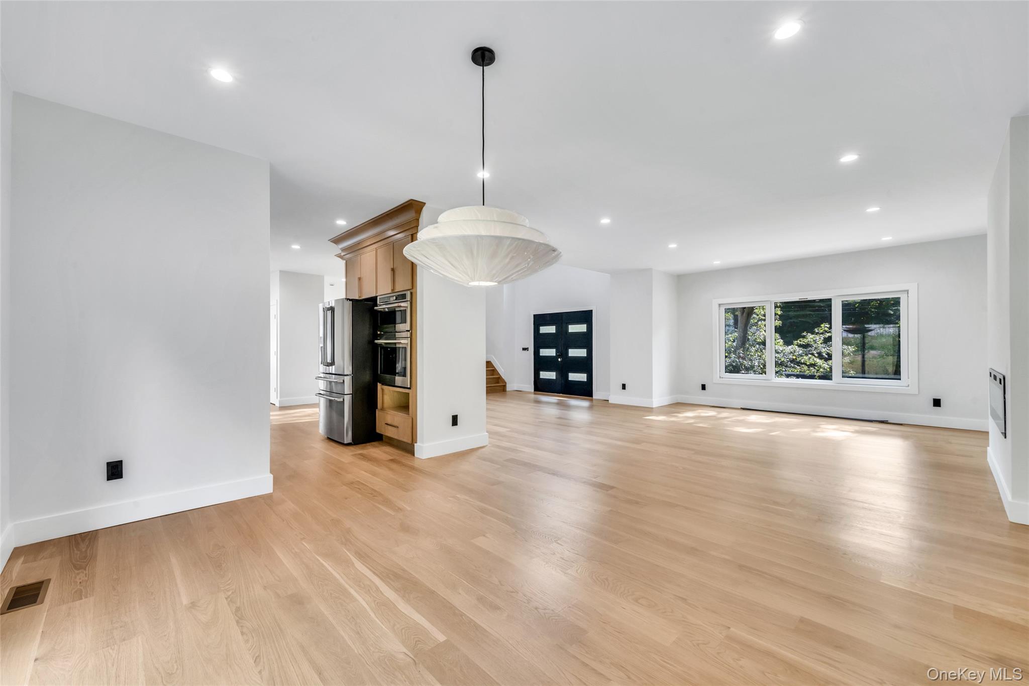 #8 photo, 628 Meadow Road, Smithtown , NY 11754