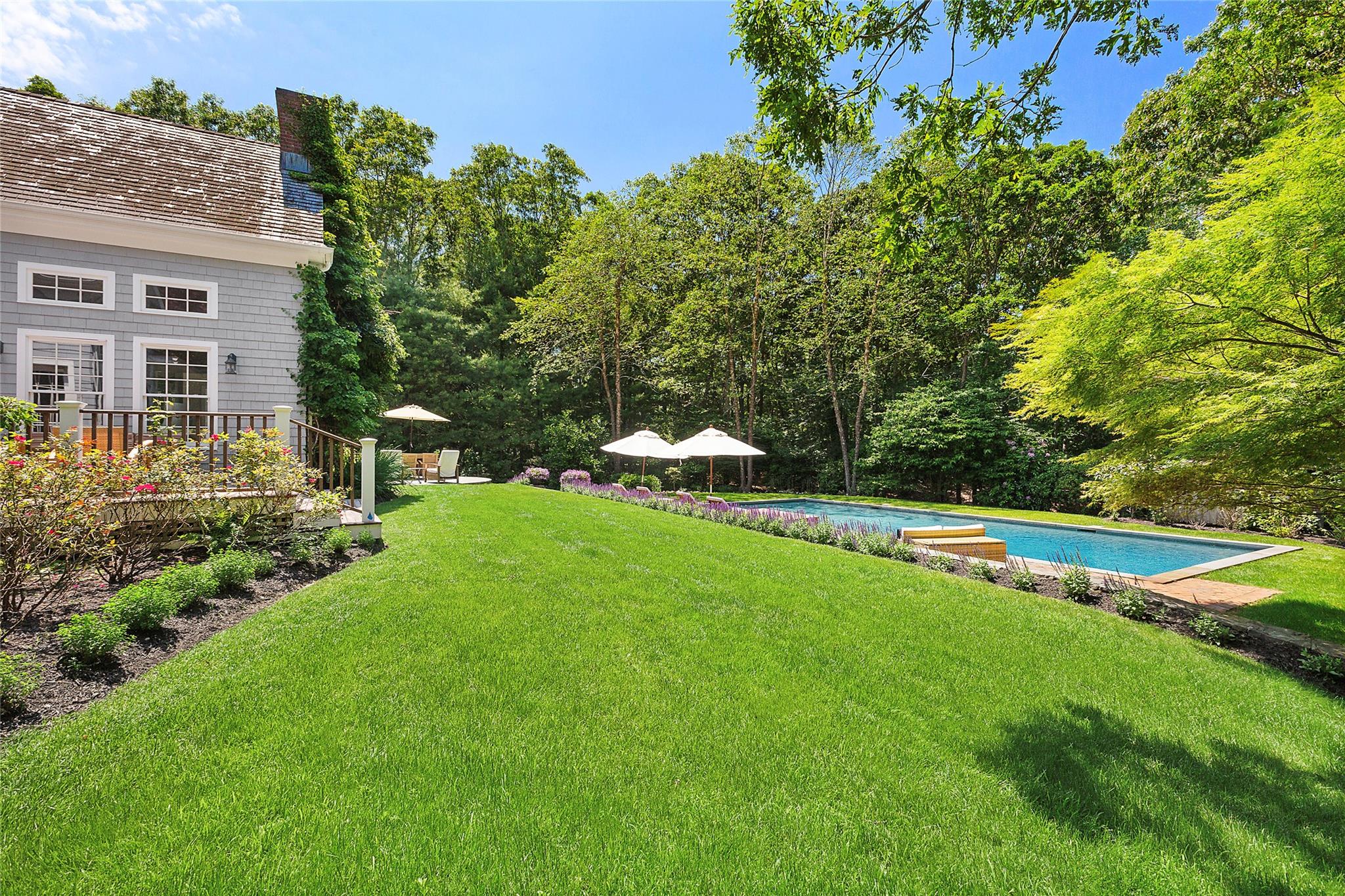 #1 photo, 4 Barclay Court, East Hampton , NY 11937