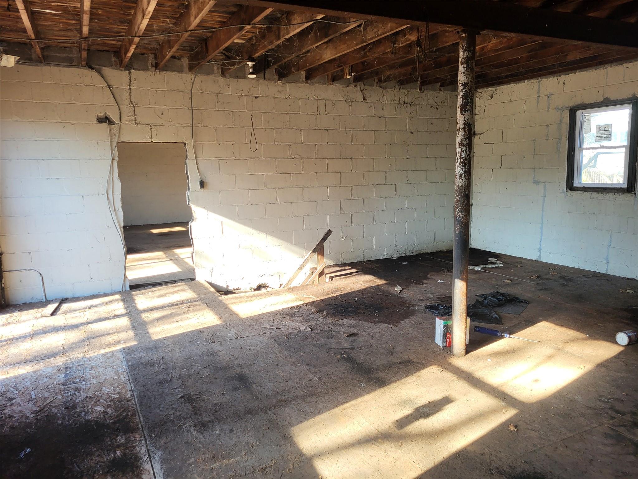 #2 photo, 18 Hasbrouck Street, Newburgh , NY 12550