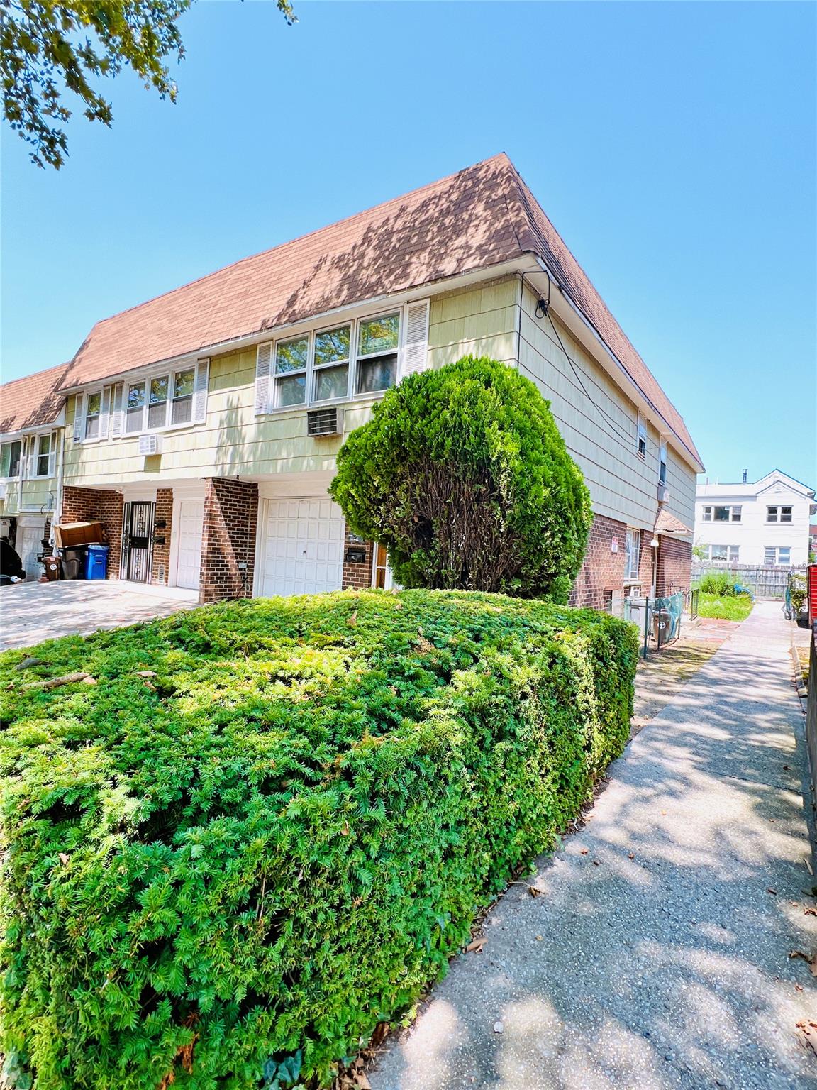 #2 photo, 240-29 68th Avenue, クイーンズ区 Douglaston , NY 11362