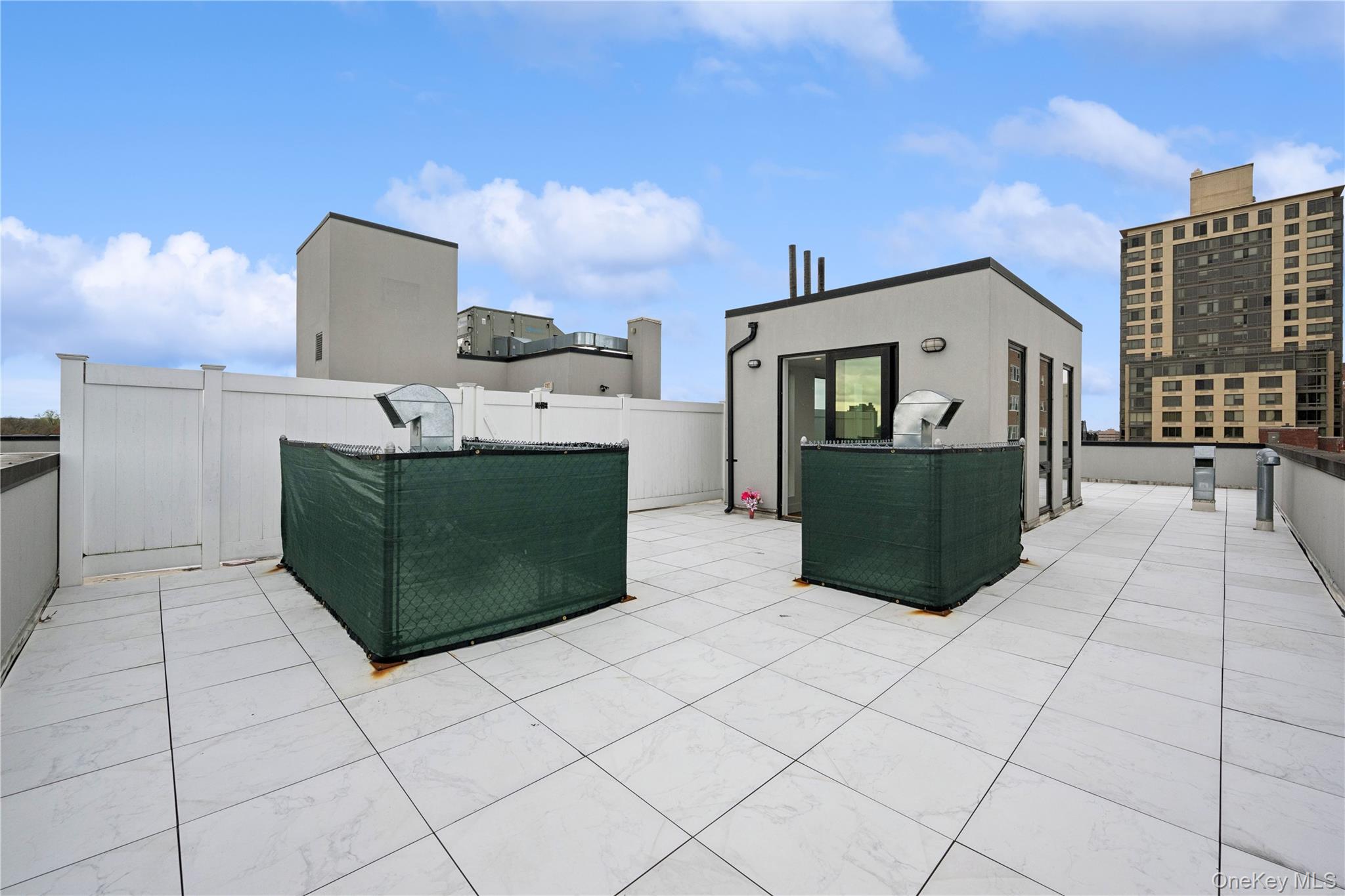 #17 photo, 109-19 72nd Road, クイーンズ区 Forest Hills , NY 11375