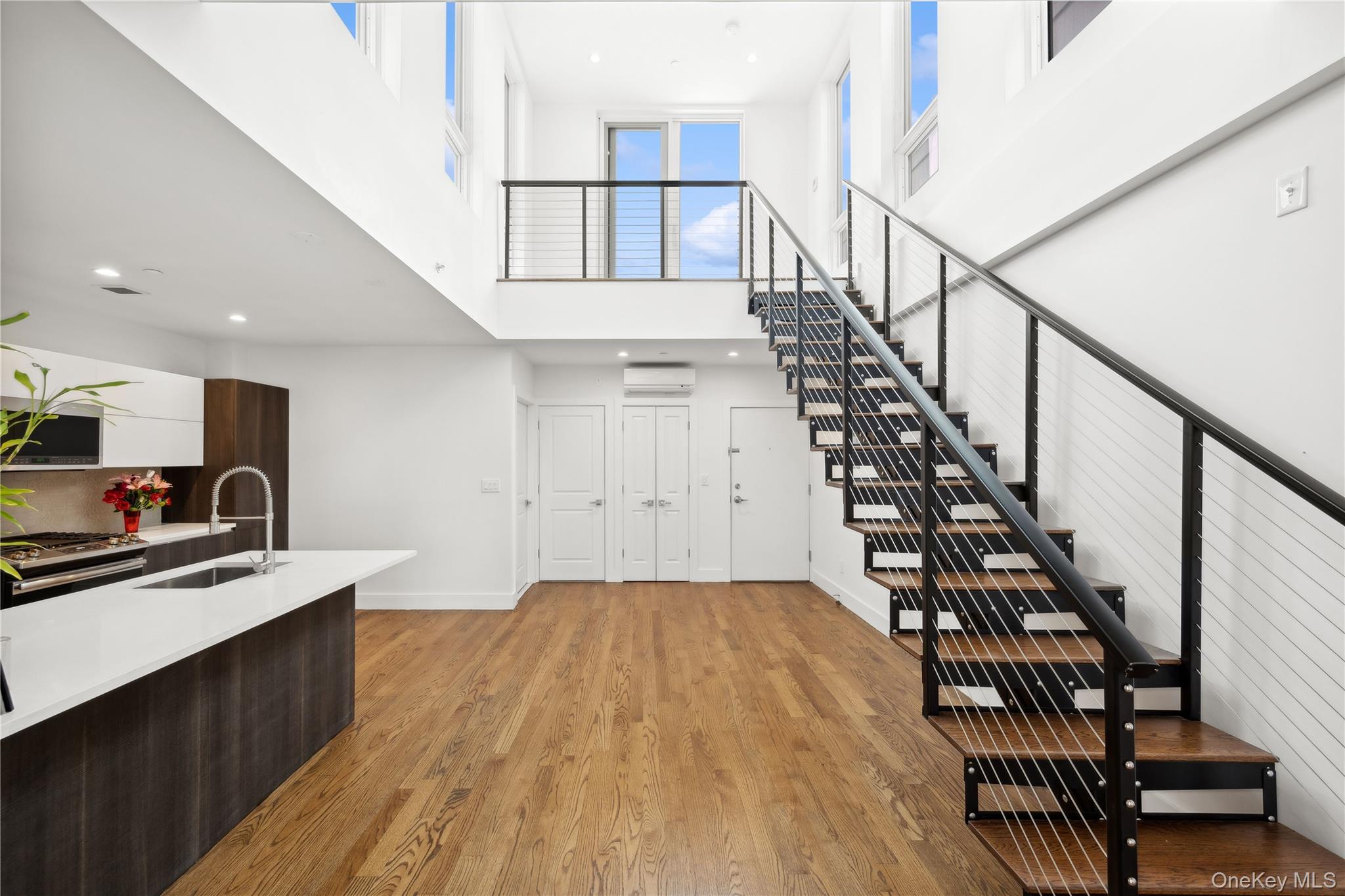 #7 photo, 109-19 72nd Road, クイーンズ区 Forest Hills , NY 11375