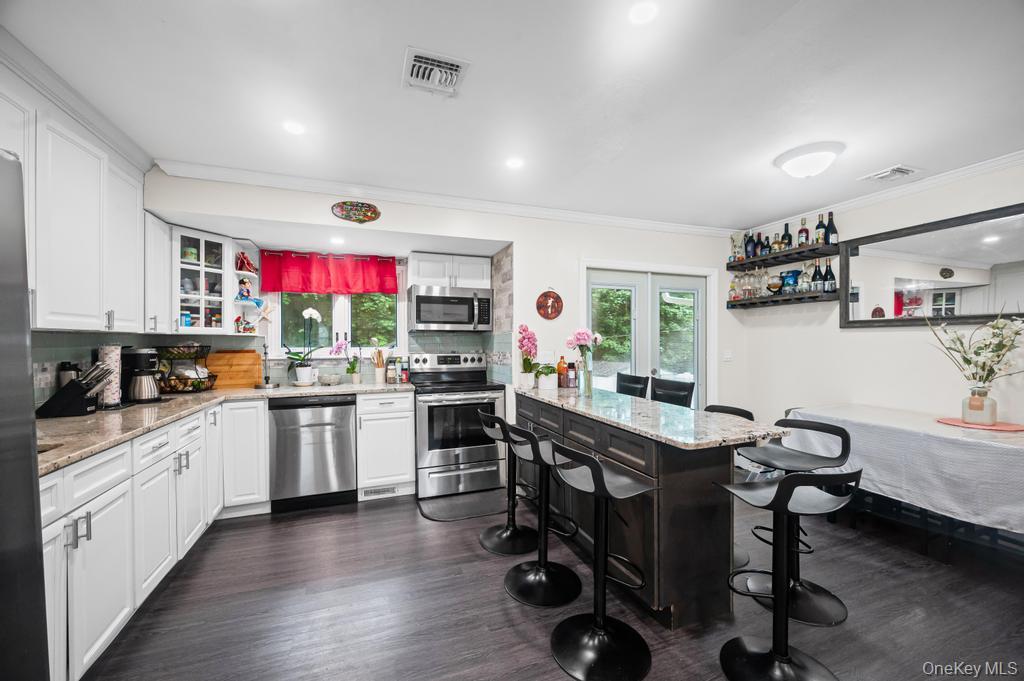 #19 photo, 3115 Heather Avenue, Medford , NY 11763