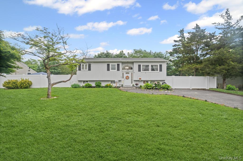 #2 photo, 3115 Heather Avenue, Medford , NY 11763