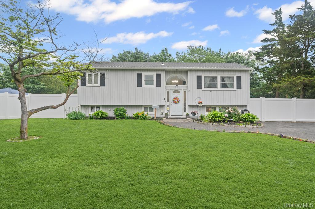 #3 photo, 3115 Heather Avenue, Medford , NY 11763