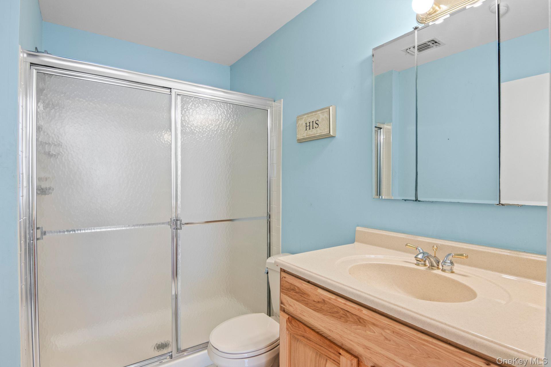 #16 photo, 124 Erin Lane, サフォーク郡 East Setauket , NY 11733