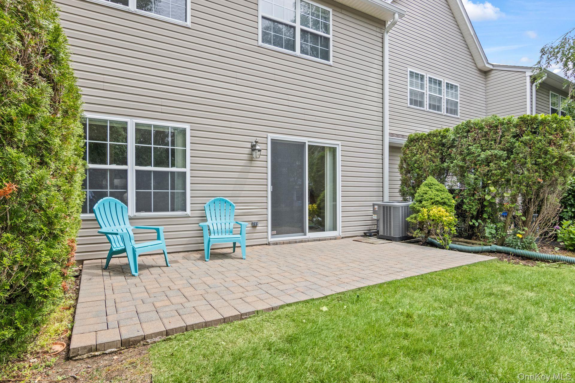 #20 photo, 124 Erin Lane, サフォーク郡 East Setauket , NY 11733