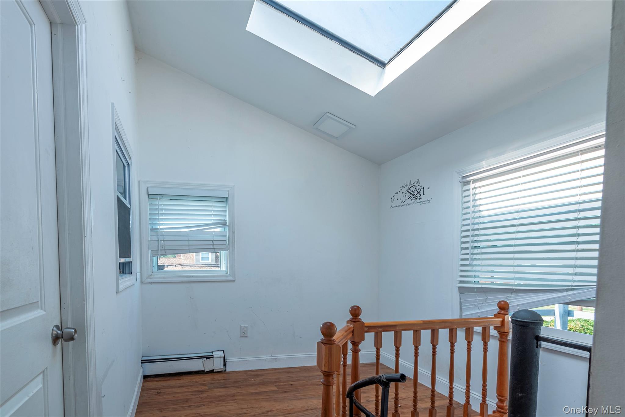 #16 photo, 459 Roquette Avenue, ナッソー郡 Floral Park , NY 11001