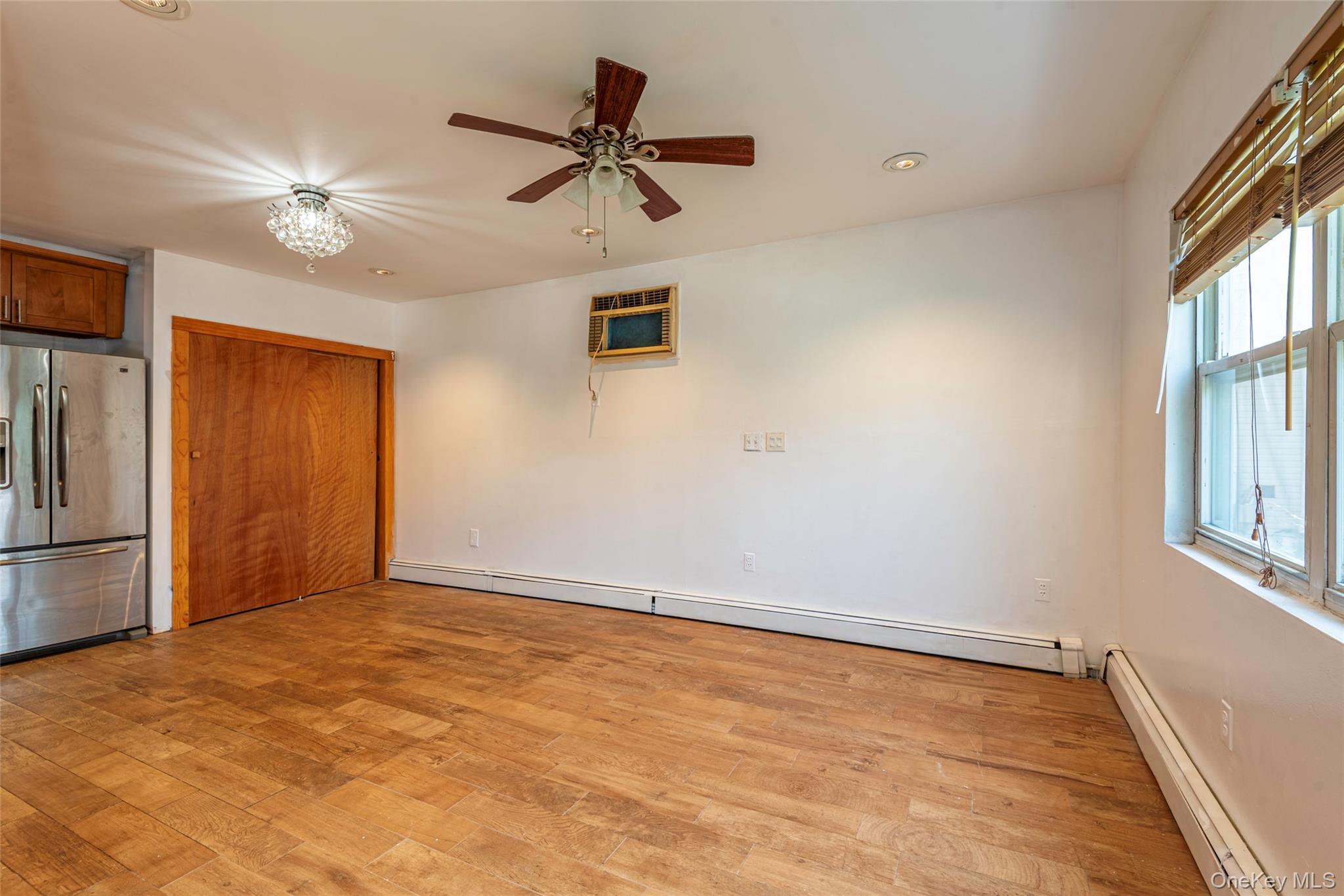 #3 photo, 459 Roquette Avenue, ナッソー郡 Floral Park , NY 11001