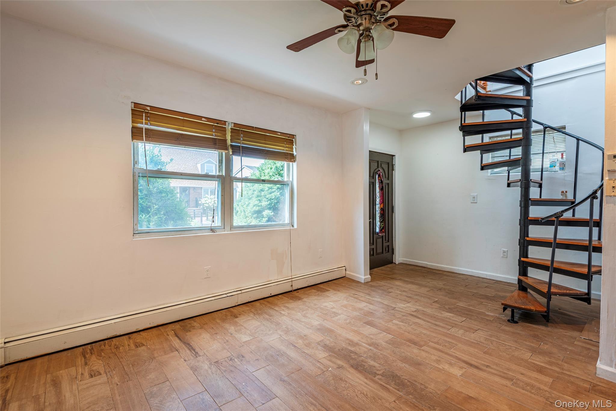 #6 photo, 459 Roquette Avenue, ナッソー郡 Floral Park , NY 11001