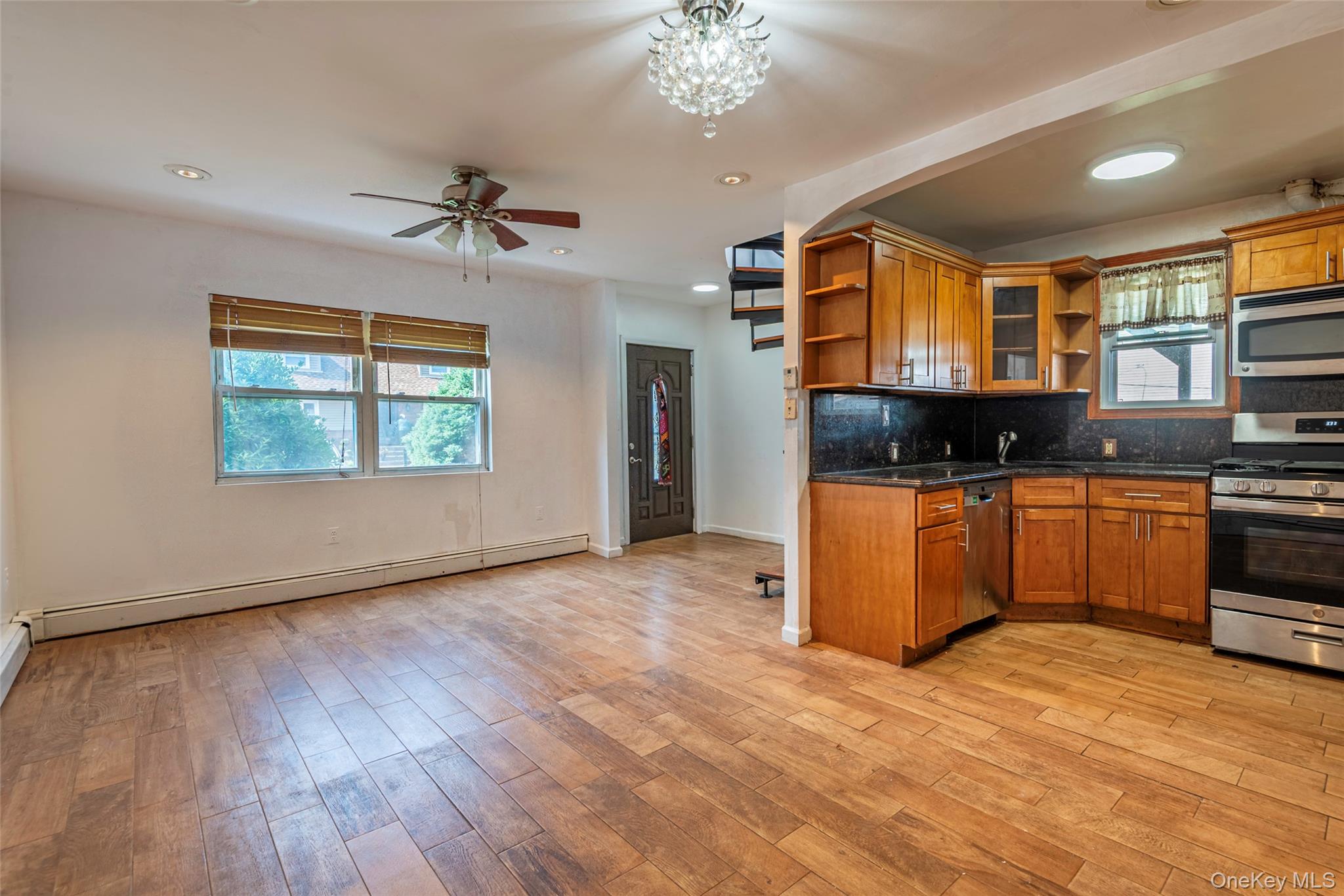 #9 photo, 459 Roquette Avenue, ナッソー郡 Floral Park , NY 11001