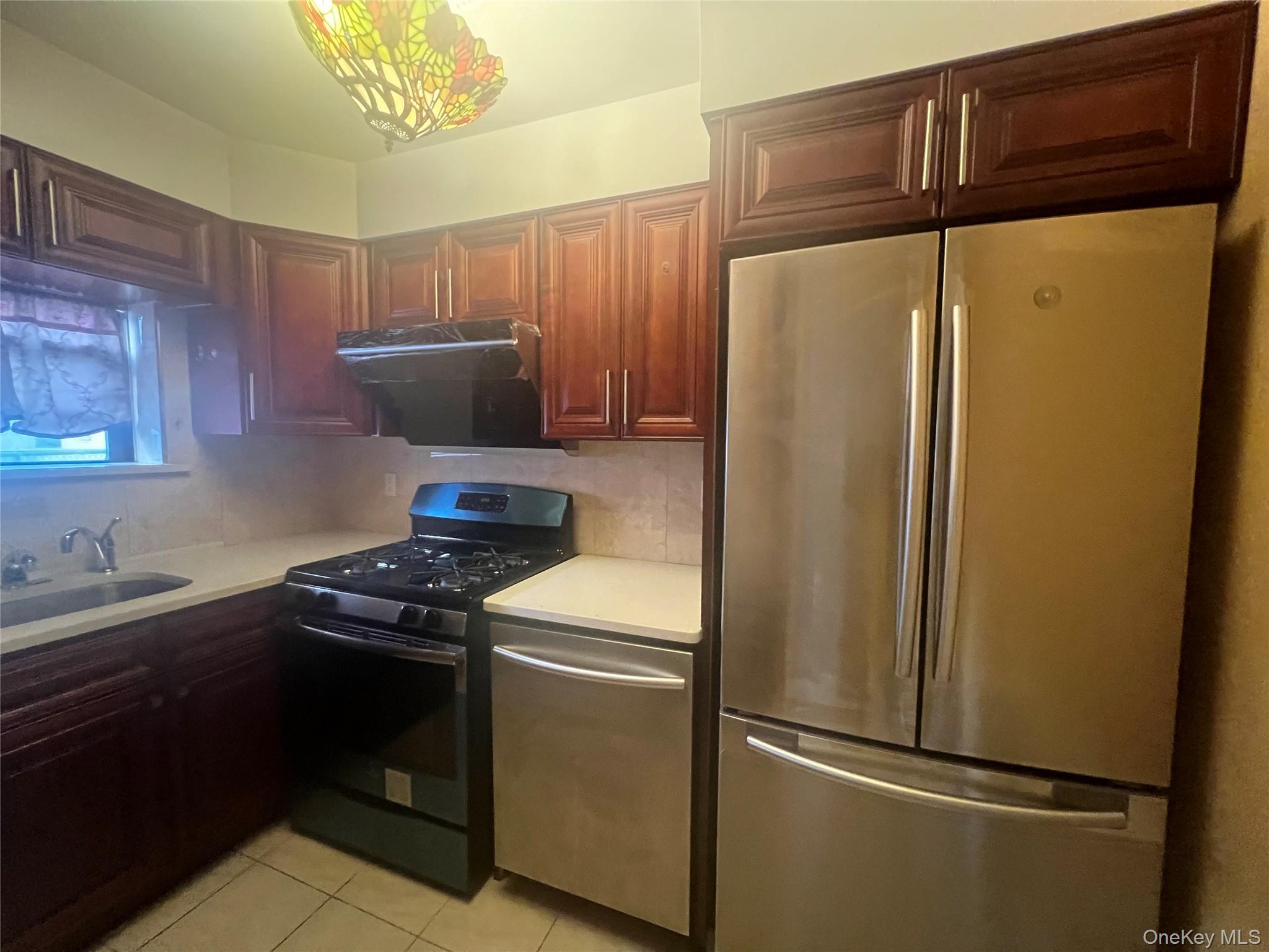 #9 photo, 135-23 Jewel Avenue, クイーンズ区 Flushing , NY 11367