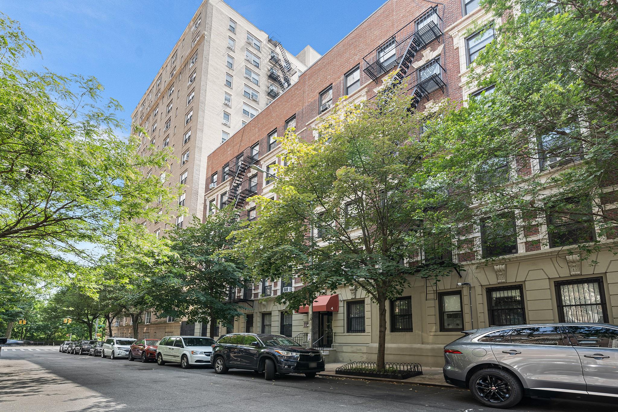 #18 photo, 4 W 101st Street, New York (Manhattan) , NY 10025