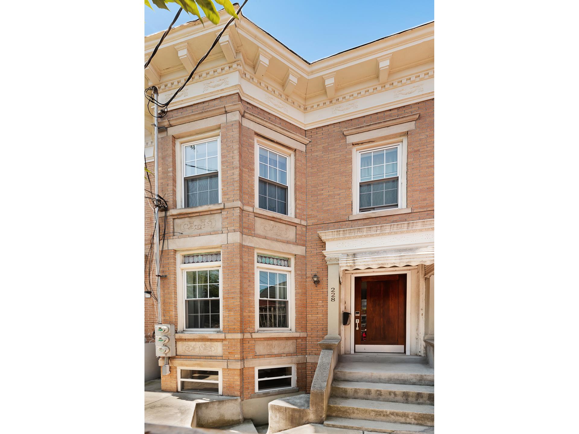 #11 photo, 228 MILFORD Street, ブルックリン区 East New York , NY 11208