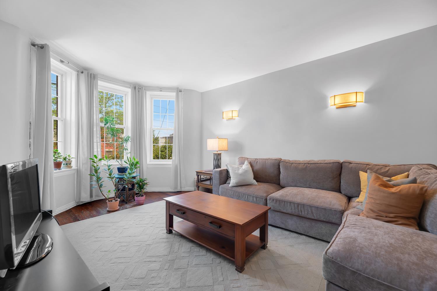 #7 photo, 228 MILFORD Street, ブルックリン区 East New York , NY 11208