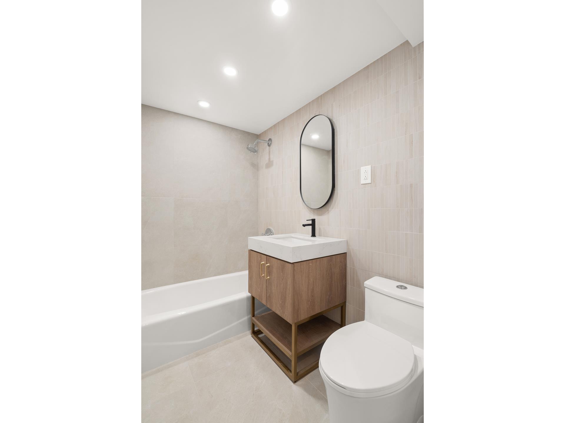 #8 photo, 321 E 48TH Street, マンハッタン Turtle Bay , NY 10017