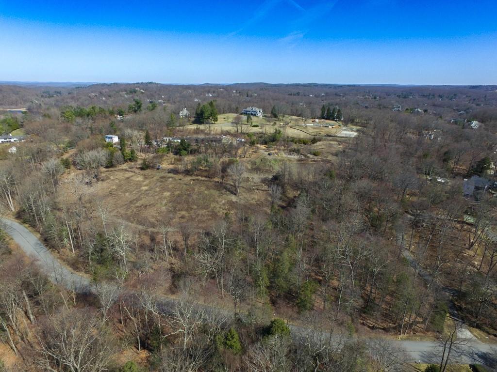 #2 photo, 23 Wampus Lake Drive, Armonk , NY 10504