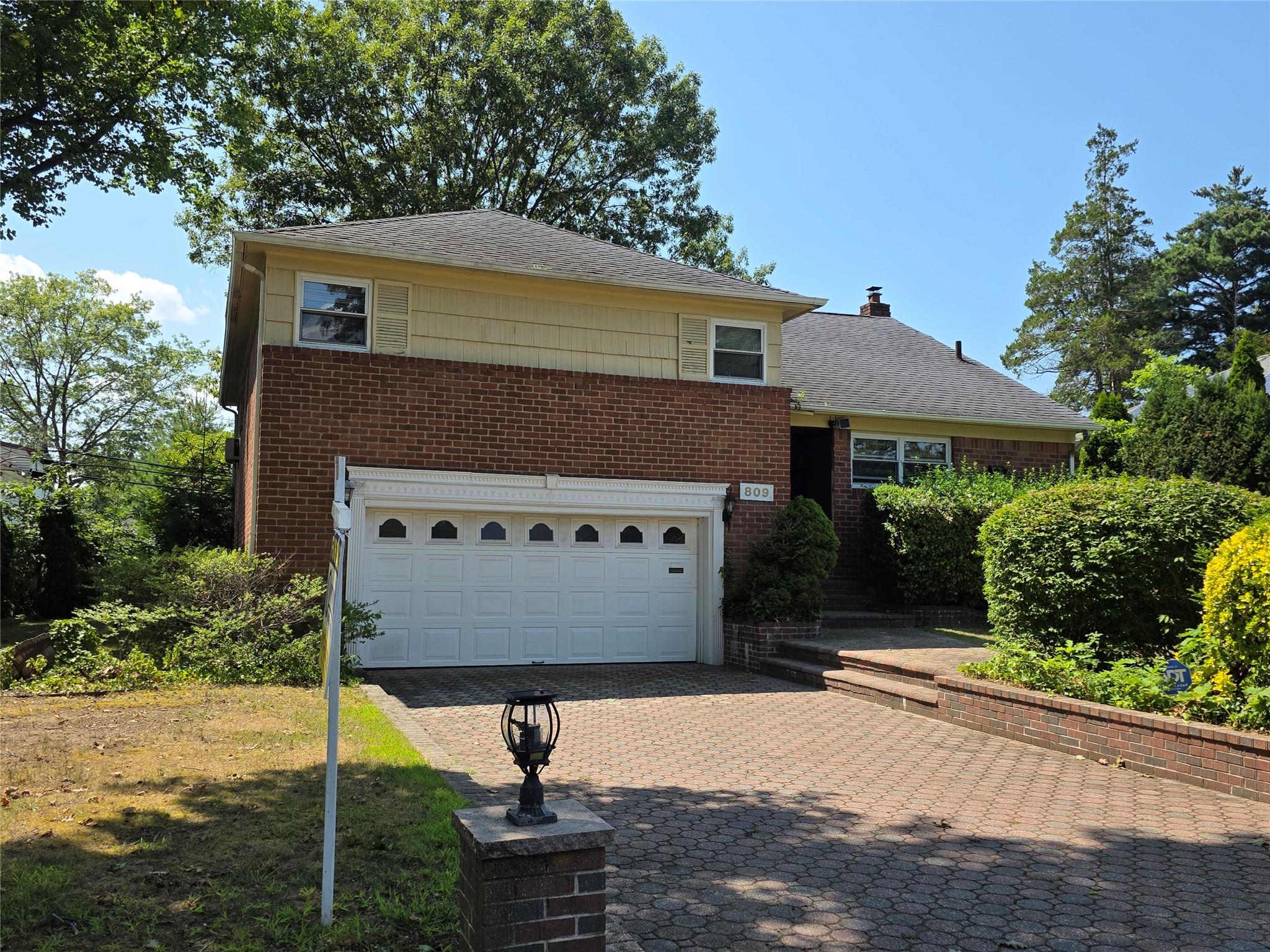 #1 photo, 809 Eastfield Road, Westbury , NY 11590