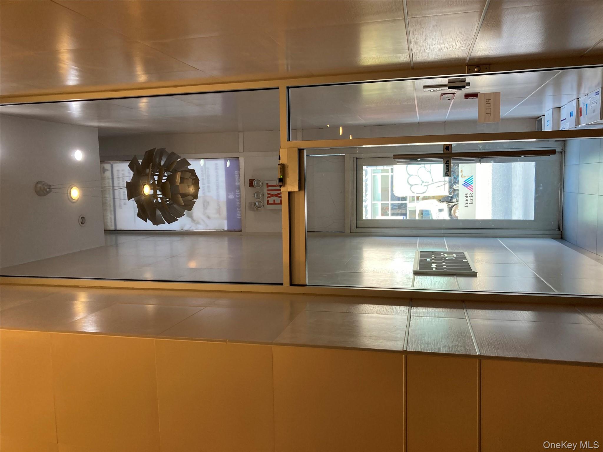 #2 photo, 13516 Roosevelt Avenue, クイーンズ区 Flushing , NY 11354