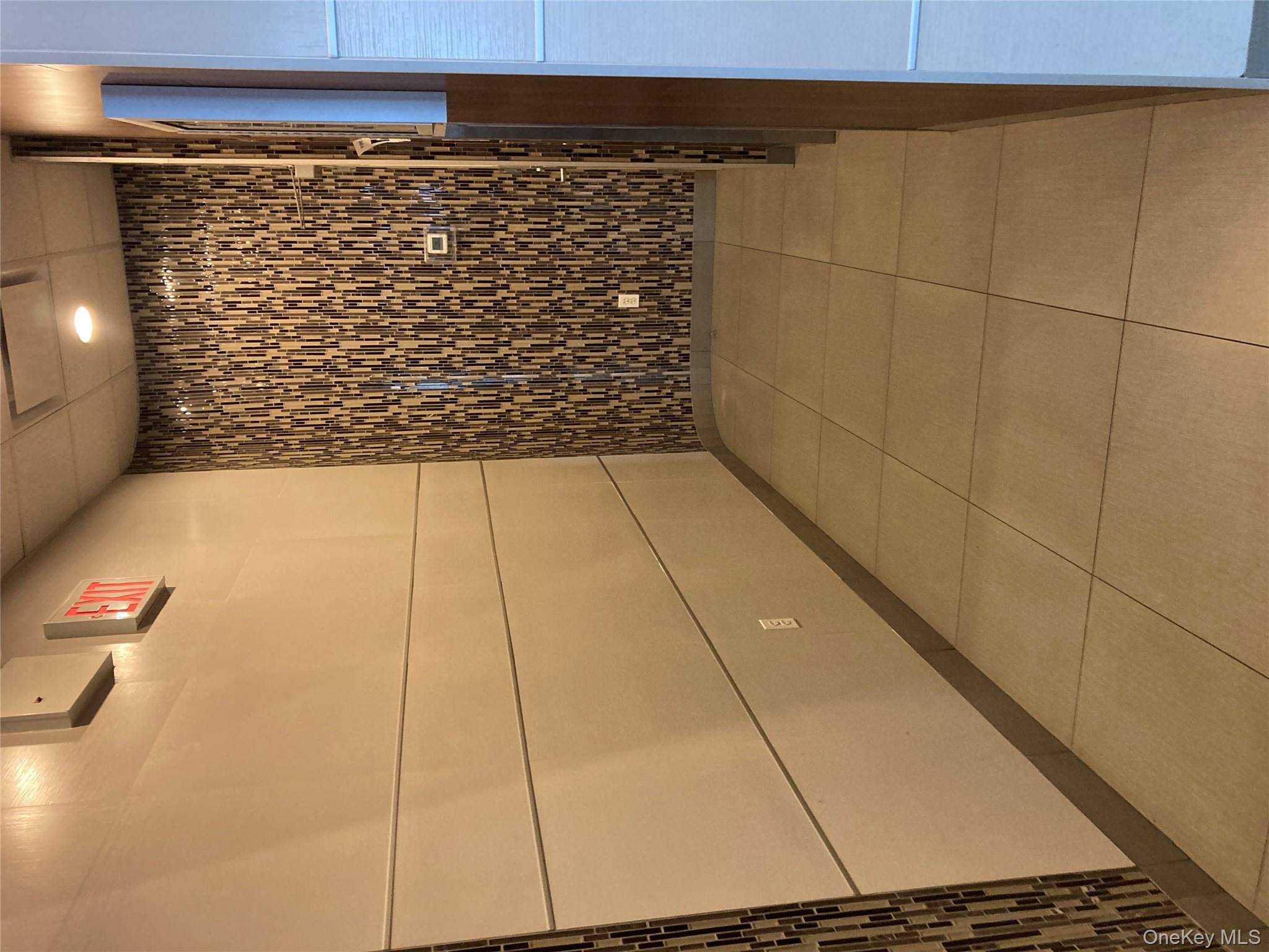 #3 photo, 13516 Roosevelt Avenue, クイーンズ区 Flushing , NY 11354