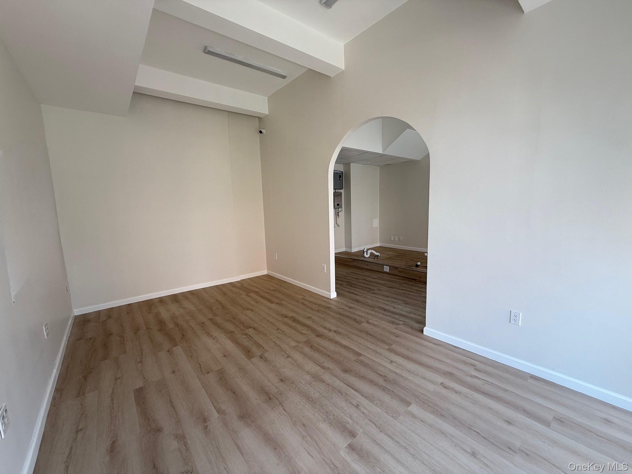 #7 photo, 13516 Roosevelt Avenue, クイーンズ区 Flushing , NY 11354