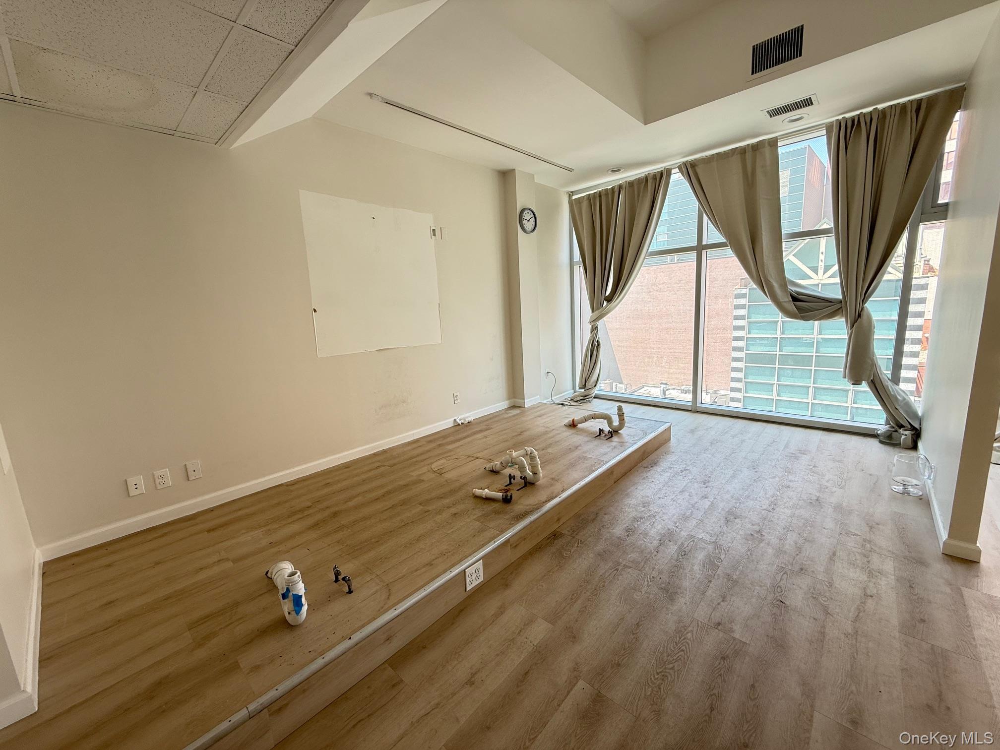 #9 photo, 13516 Roosevelt Avenue, クイーンズ区 Flushing , NY 11354