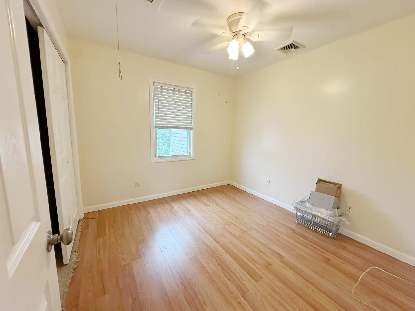 #11 photo, 203 29th Street, Lindenhurst , NY 11757